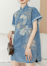 Vestido vaquero de algodón de manga corta, con cuello alto azul, bordado floral, botones laterales abiertos